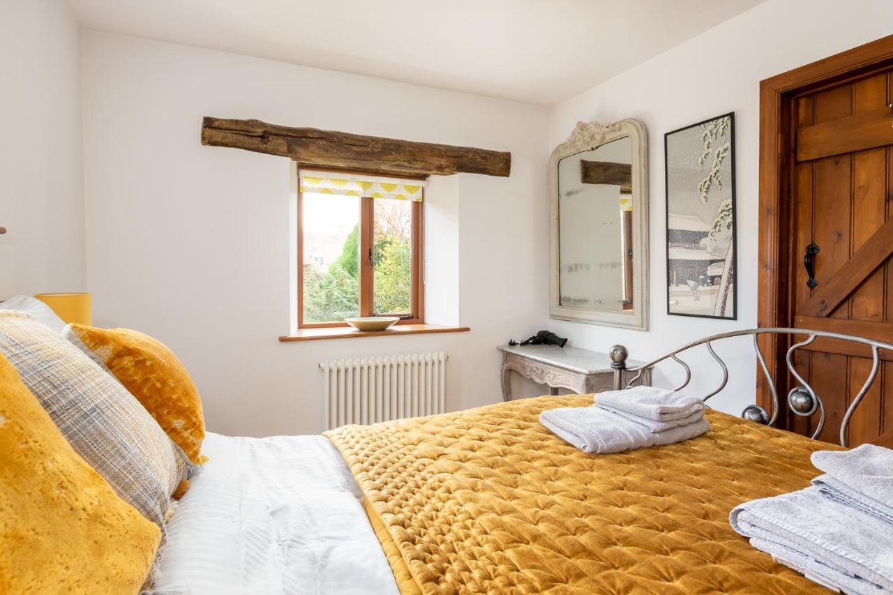 Granary Cottage - Luxury Barn Conversion Weston Subedge Extérieur photo